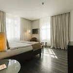 Hotel Timisoara Отель 4*